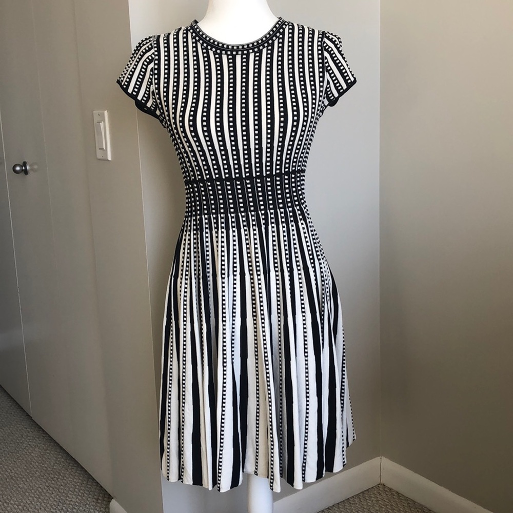 Maeve by Anthropologie Dress- Size Small